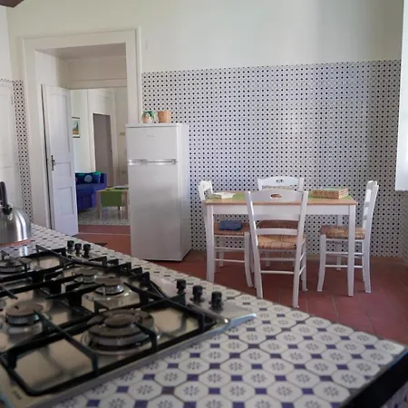 Ulisse Apartment