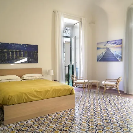 Ulisse Apartment *