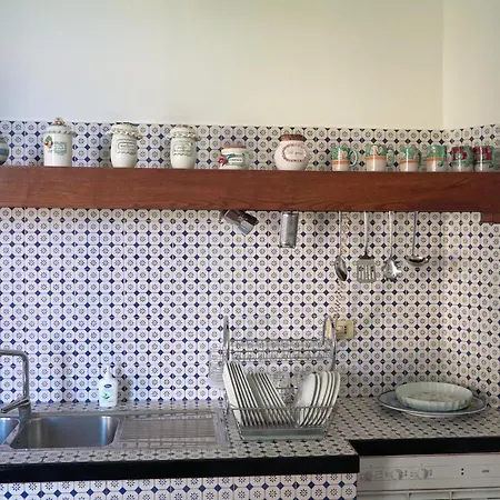 Ulisse Apartment *